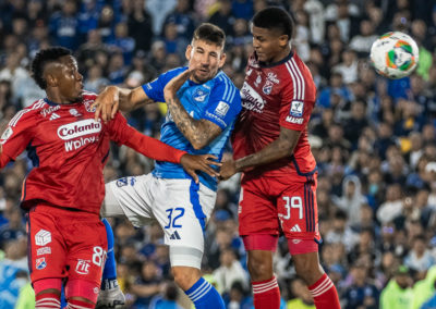 Millonarios perdió 0-1 con Independiente Medellín en El Campín. Léyser Chaverra, de penal, anotó el gol de la victoria para la visita.