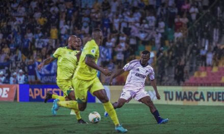 Millonarios no levanta cabeza: Pésimo debut ante Bucaramanga