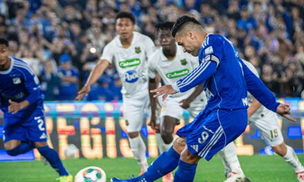 Millonarios vence a Águilas en el debut de Bustos en El Campín
